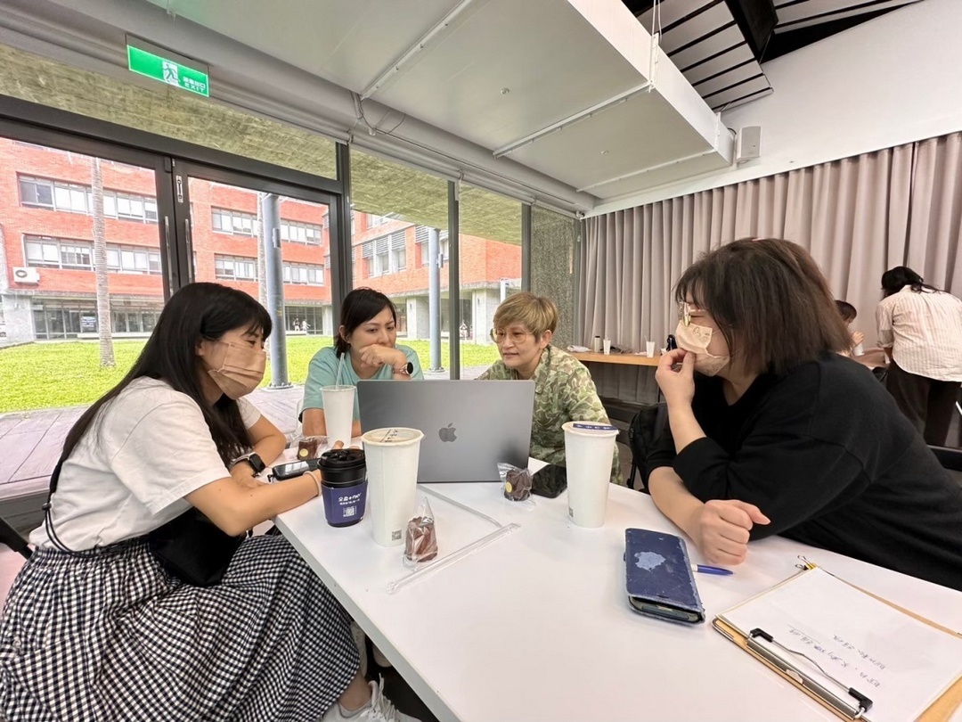 擔任教育部美感社群召集人 - 桃園市楊明國中張素菁